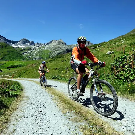 Novecento Romantic - Estella Italia