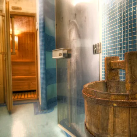 Novecento Romantic - Estella Collection & Experience