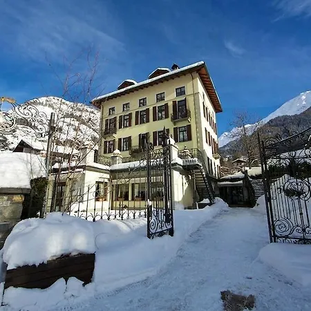 Hotel Novecento Romantic - Estella Italia 4*