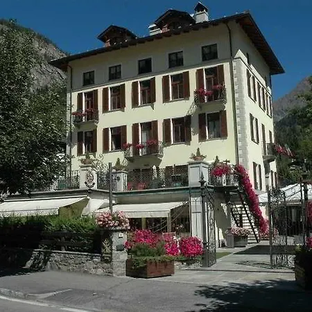 Novecento Romantic - Estella Collection Szálloda Courmayeur