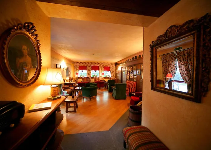 Novecento Romantic - Estella Collection & Experience