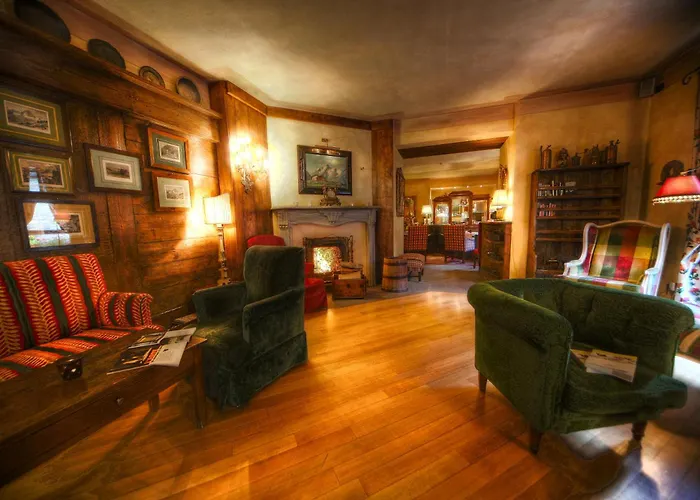 Novecento Romantic - Estella Collection & Experience